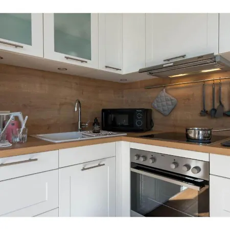 Holiday Apartment *